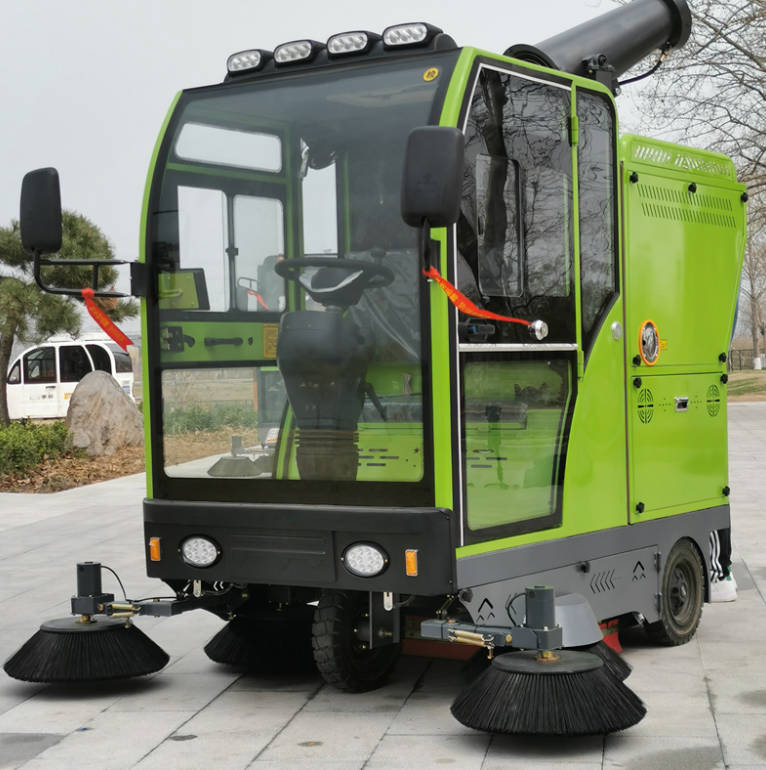 普洱道路清洁广泛应用电动环卫清扫车